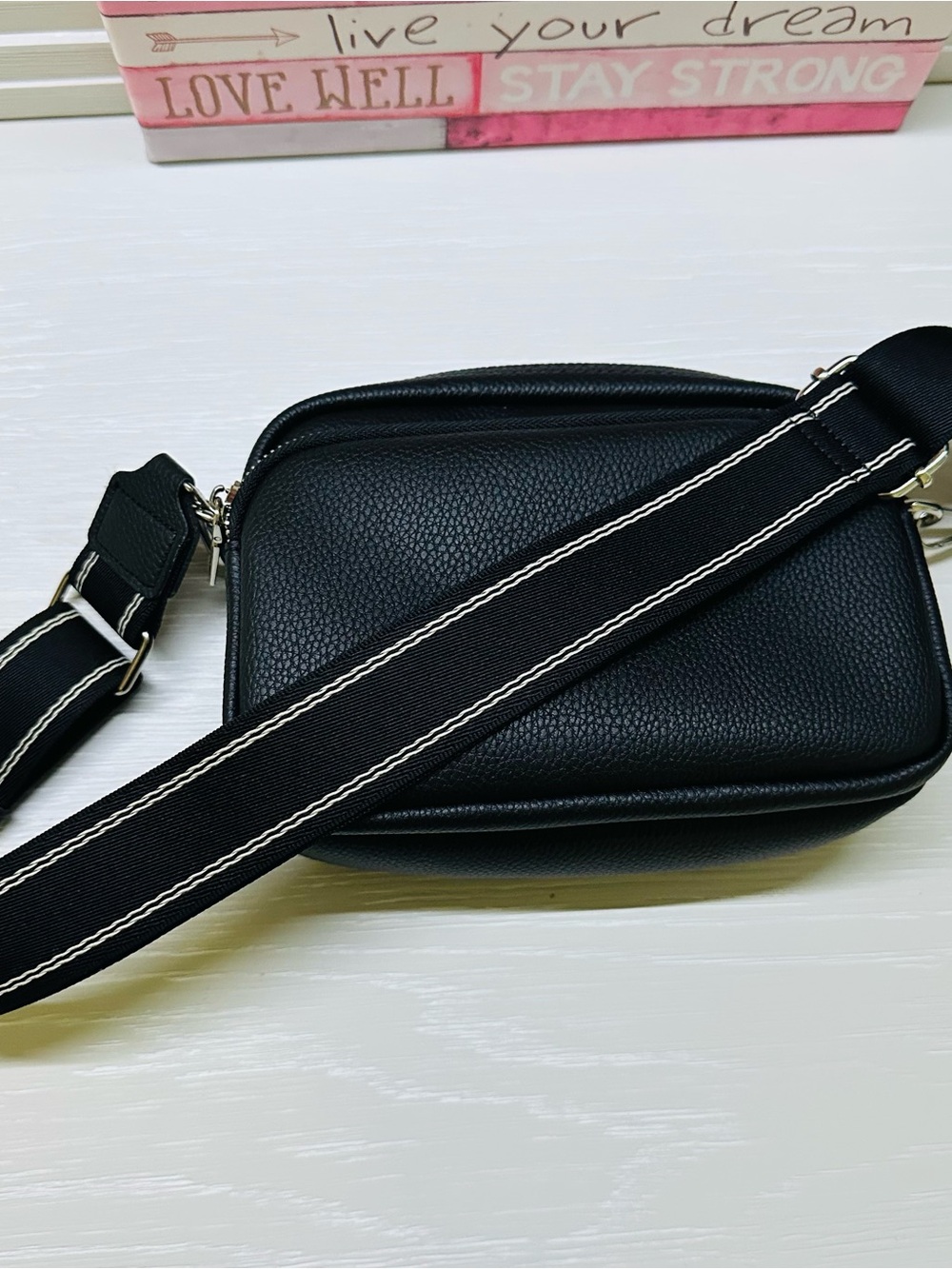 Classic Crossbody Camera Bag Color Black